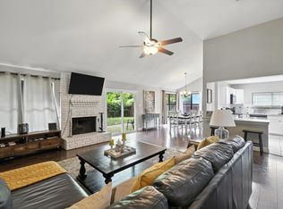 4205 Whitman Ln, Grand Prairie, TX 75052