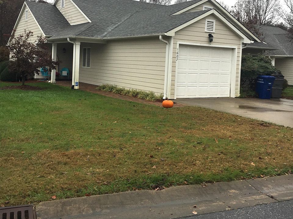 1st image of 1607 Park Pl