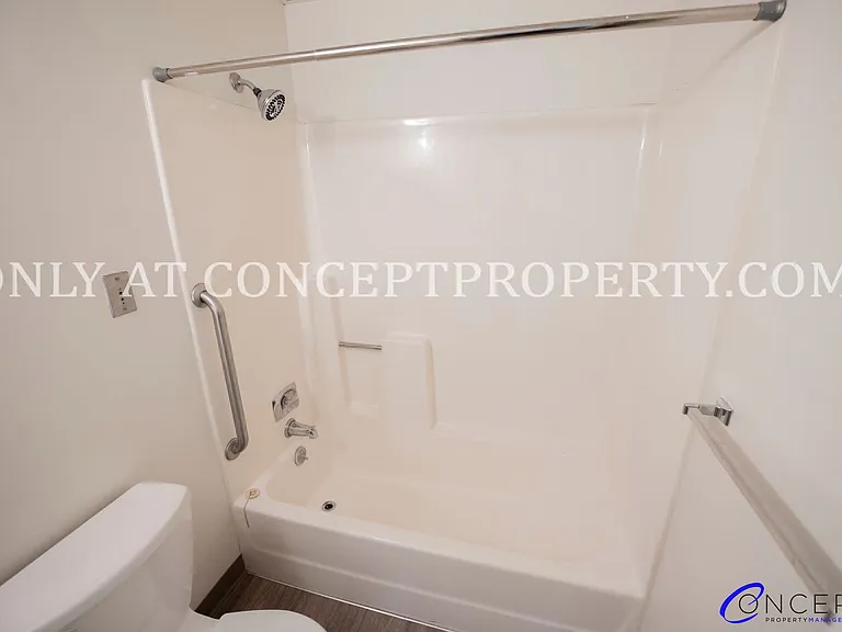 223 E 3rd Ave — Photo 76