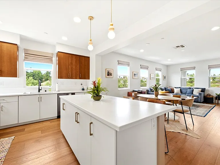 1838 Arroyo Willow Ln — Photo 11