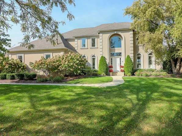 6825 Fieldstone Dr, Burr Ridge, IL 60527