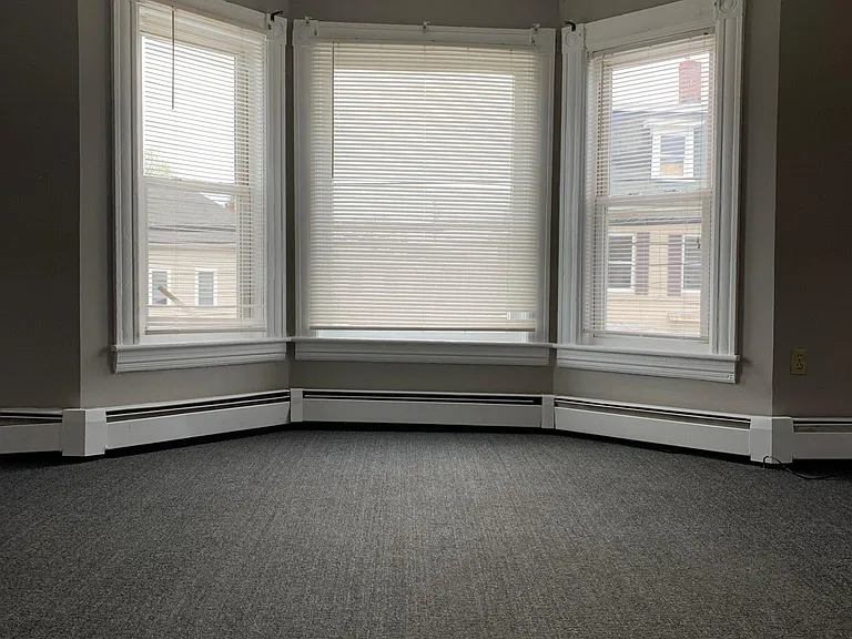 18 E Pearl St #B-3 — Photo 9