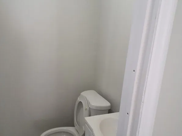 109 Main St #1, Sparrow Bush, NY 12780