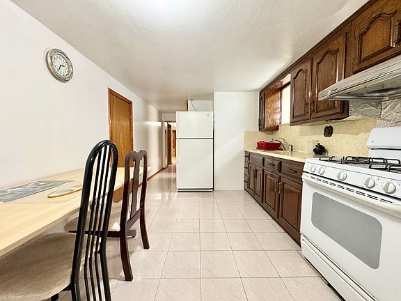 3rd image of 8217 17th Ave #Basement