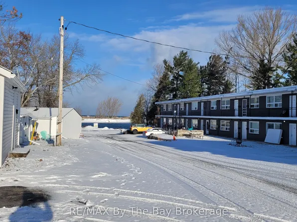 280 River Rd E #D04, Wasaga Beach, ON L9Z 2L7