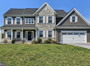 28 Rycroft Rd, Mechanicsburg, PA 17050