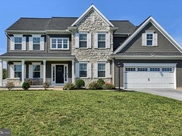 28 Rycroft Rd, Mechanicsburg, PA 17050