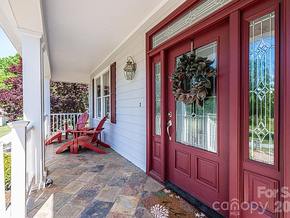 5th image of 3085 James St