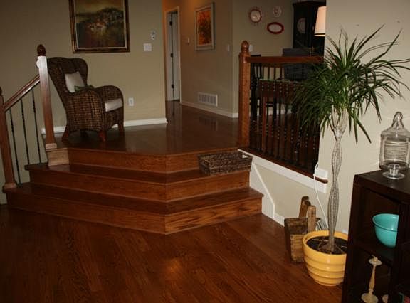 4th image of 4813 S 22nd St