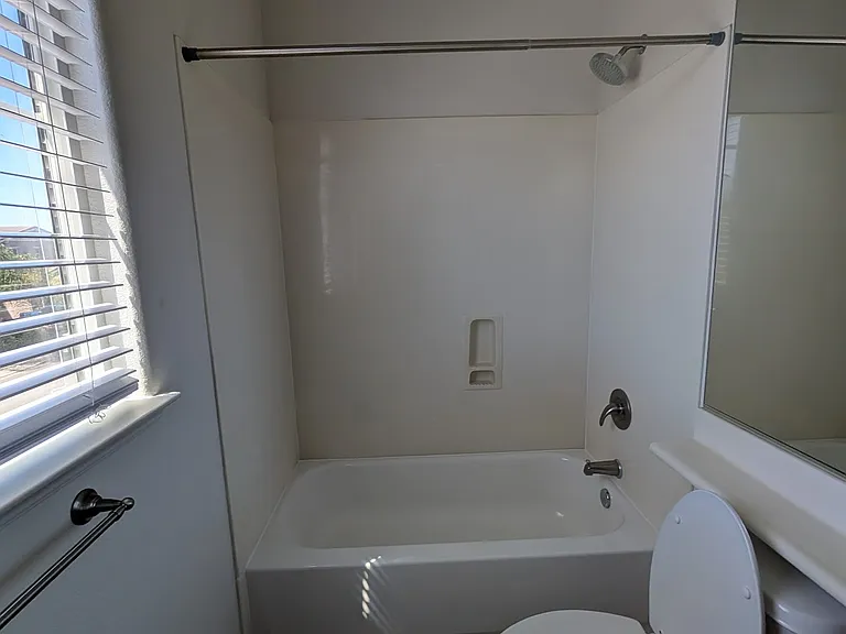 208 Yellow Rose Cir — Photo 25