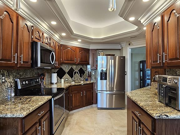 4th image of 1300 S Ocean Boulevard #206