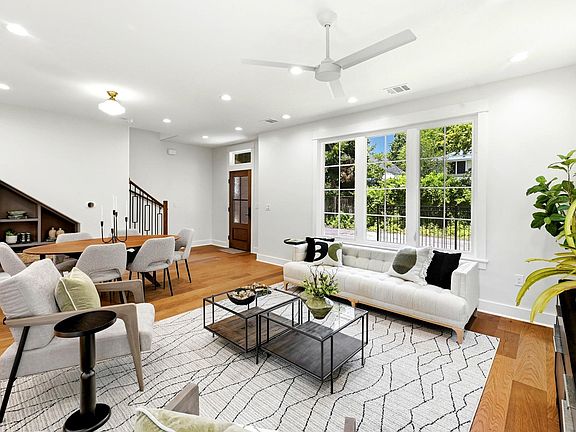 5th image of 2212 Canterbury St #2