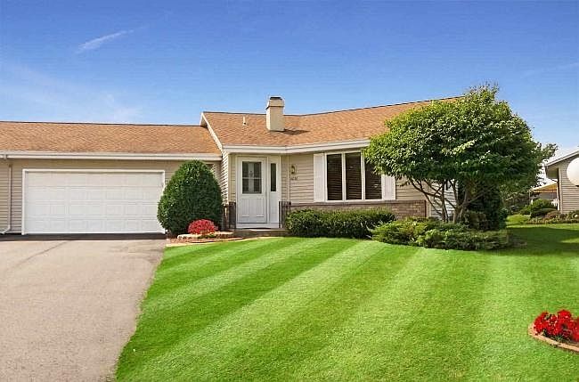 1st image of 4030 Devereaux Dr