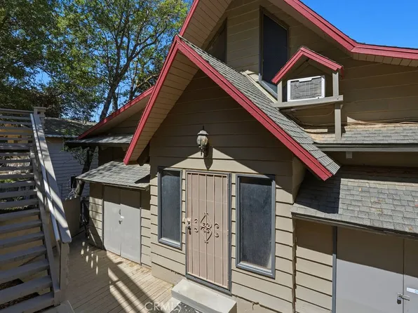 320 Delle Dr, Crestline, CA 92325