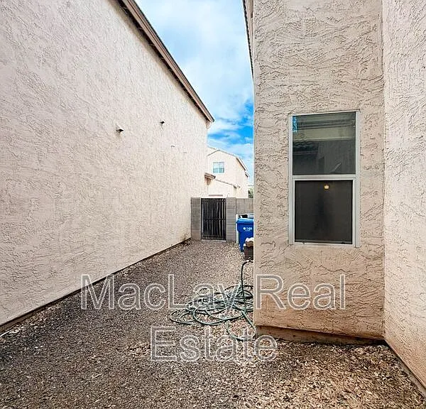 5216 W Albeniz Pl — Photo 24