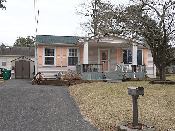 2nd image of 2116 2nd Ave