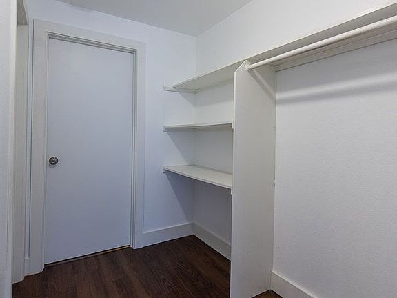 5th image of 17 Etruria St Unit 301