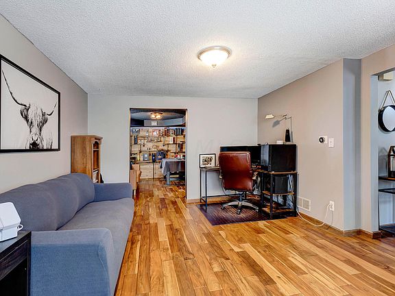 5th image of 207 Juniper Ave