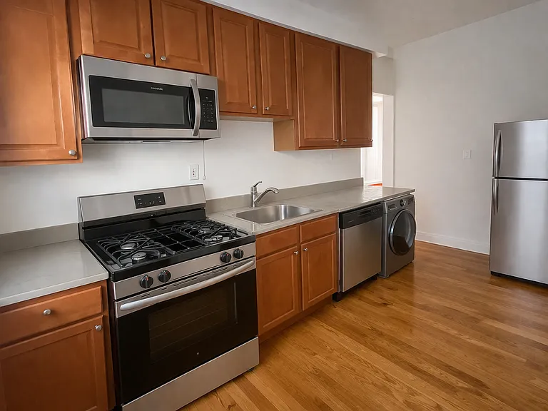 114 Clyde Ave — Photo 35