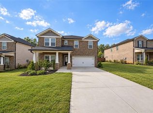 6926 Newcastle Ct, Fairburn, GA 30213