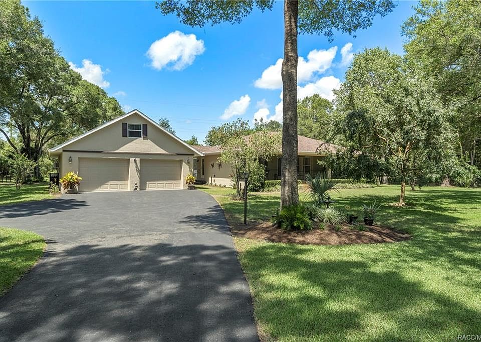 1st image of 8566 N Barberry Way