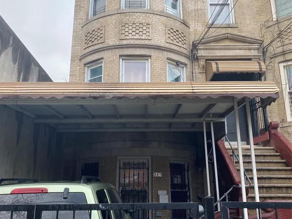 243 Crescent Street, Brooklyn, NY 11208