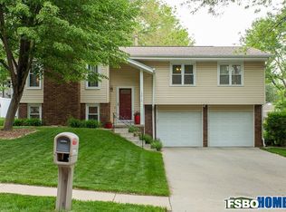 15912 Spring St, Omaha, NE 68130