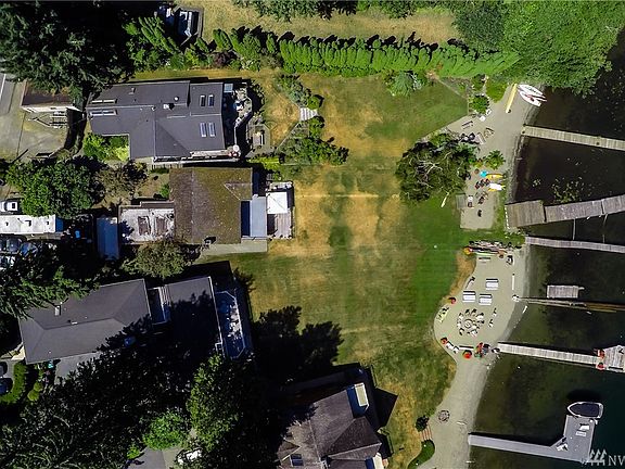 2nd image of 3420 W Lake Sammamish Pkwy NE