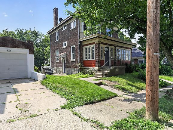 3rd image of 2654 Cora Ave