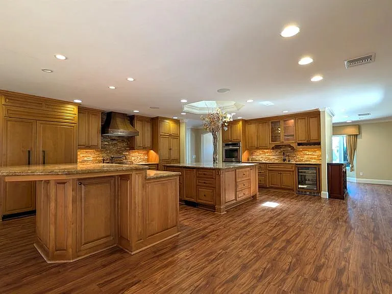 3167 Carnegie Pl — Photo 2