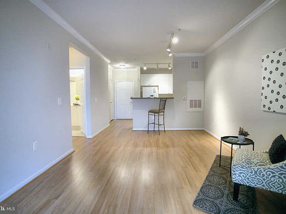 3rd image of 2791 Centerboro Dr APT 284