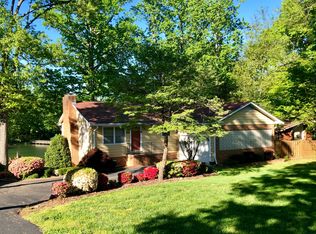 3632 Lake Shore Rd S, Denver, NC 28037