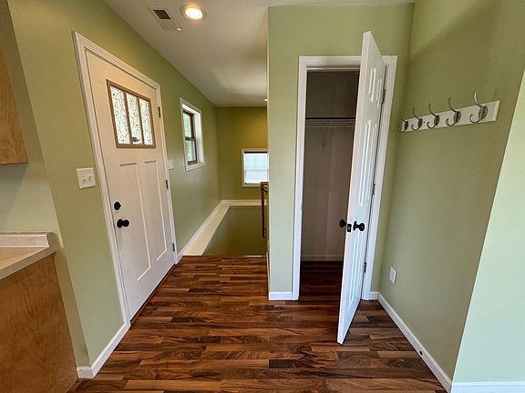 5th image of 6 Yarrow Meadow Rd