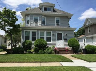 363 Vincent Ave, Lynbrook, NY 11563