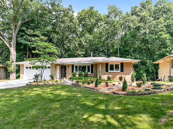 1114 Par 4 Cir, Kalamazoo, MI 49008