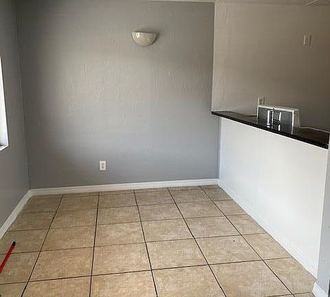4th image of 415 N Halifax Ave APT 111