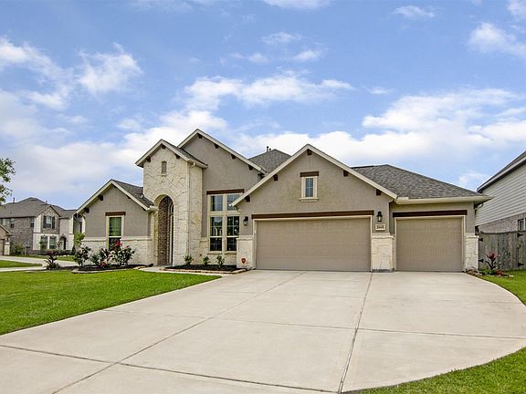 2nd image of 2601 Willow Park Ln