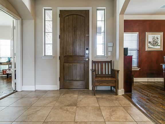 3rd image of 7820 Glenrise Ln