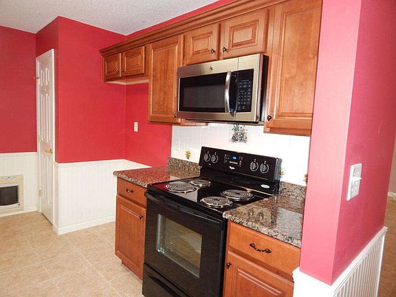 4th image of 990 Southern Oaks Ct