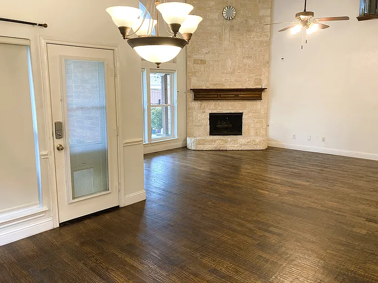 1923 Timber Ridge Dr — Photo 11