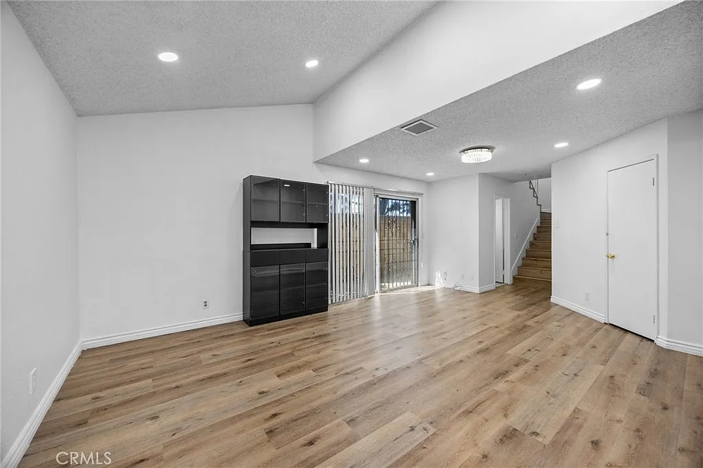 3 bed, 1511 sqft, $3,500 — Photo 4