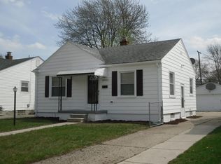 25521 Andover Dr, Dearborn Heights, MI 48125