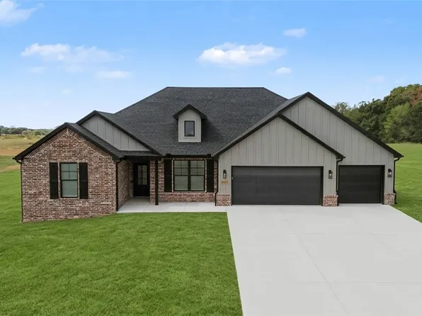 5321 S Pleasant Valley Rd, Gentry, AR 72734