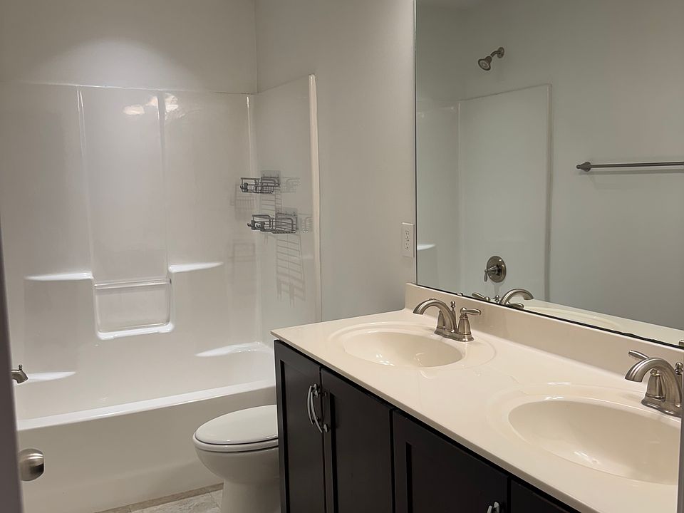1st image of 3920 Valley Side Ct