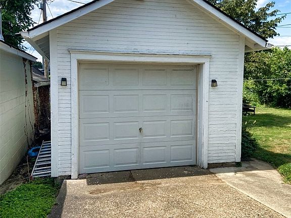 3rd image of 341 Hamilton Ave