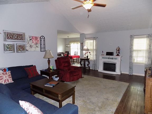 4th image of 9785 Arbor Lake Dr