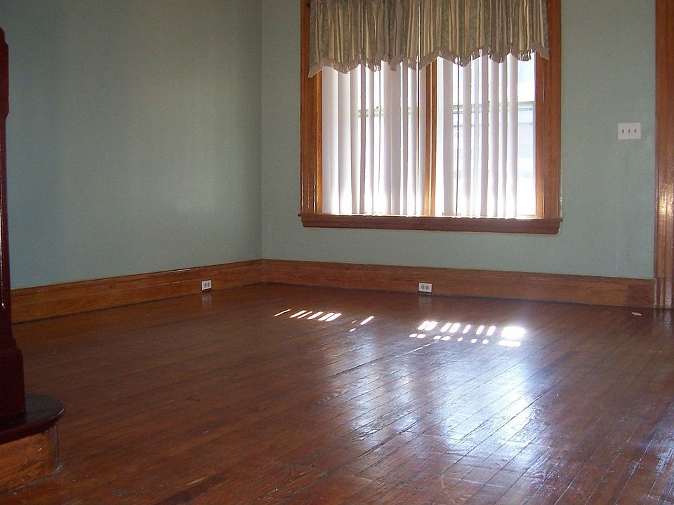 Large Living Rm