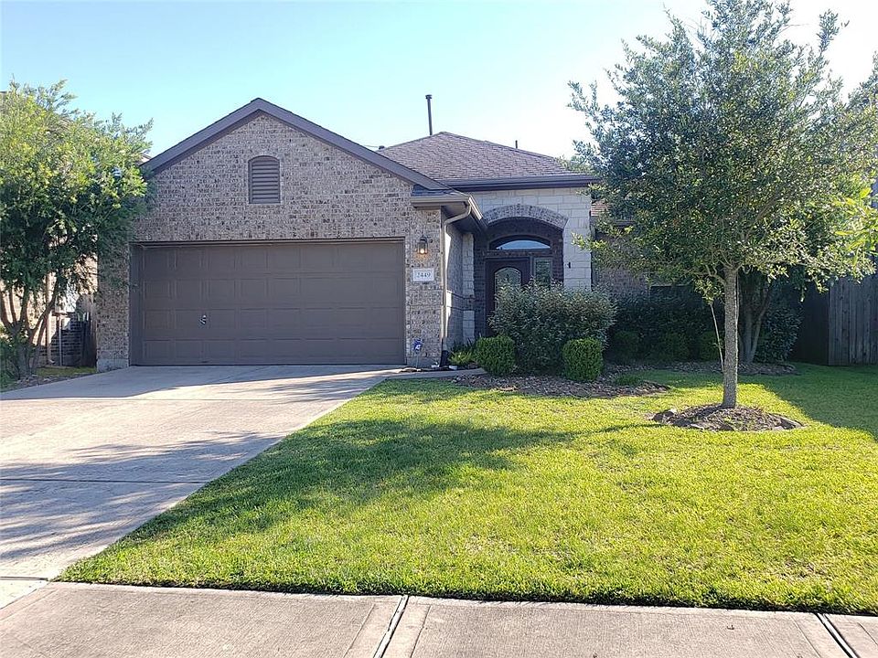 1st image of 2449 Pamplona Ln
