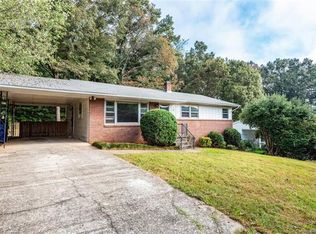 8 Debra Ln, Asheville, NC 28806