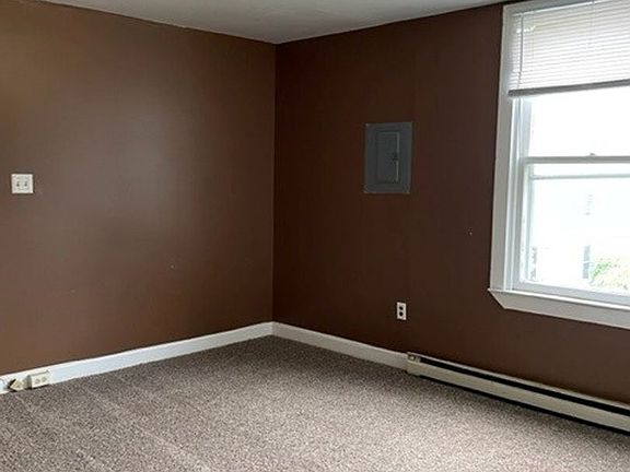 5th image of 60 Balm St APT 1